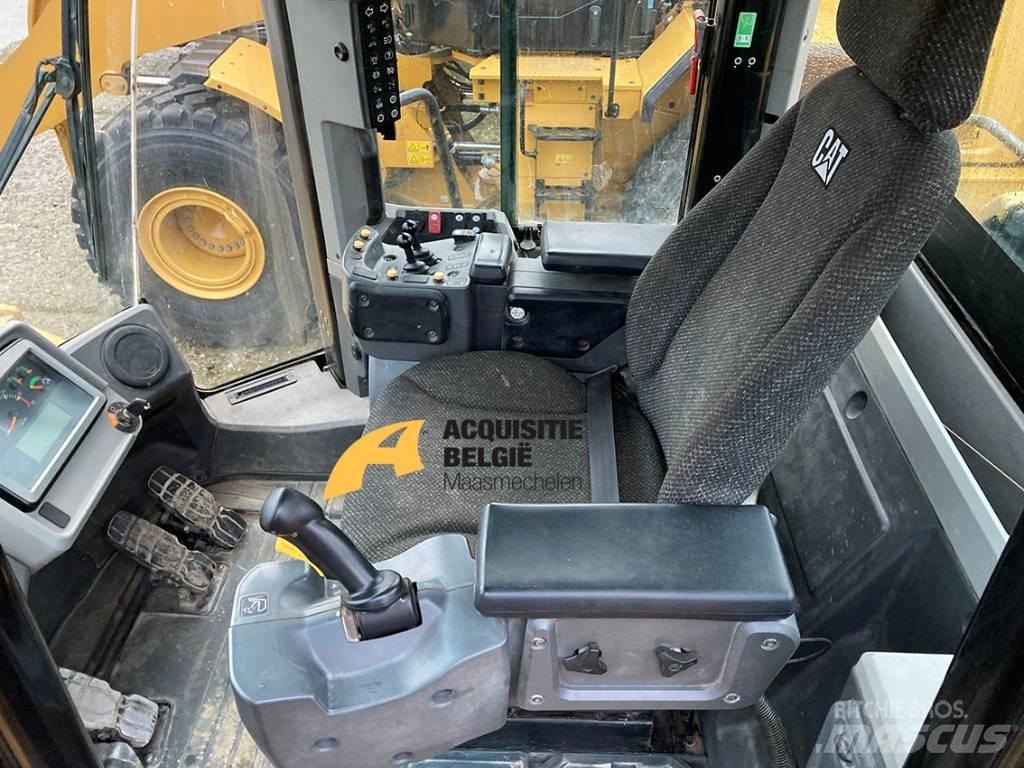 CAT 966M 輪胎式裝載機