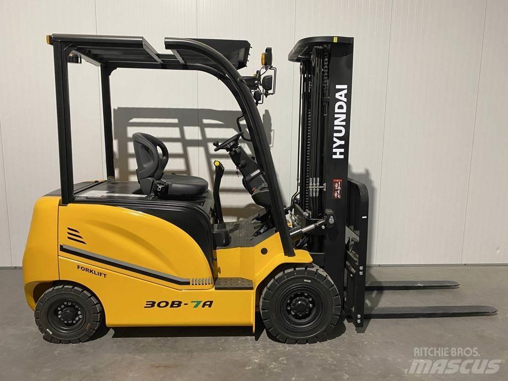 Hyundai 30B-7A 電動堆高機