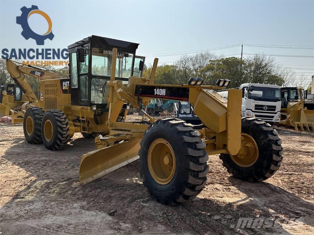 CAT 140H 平土機