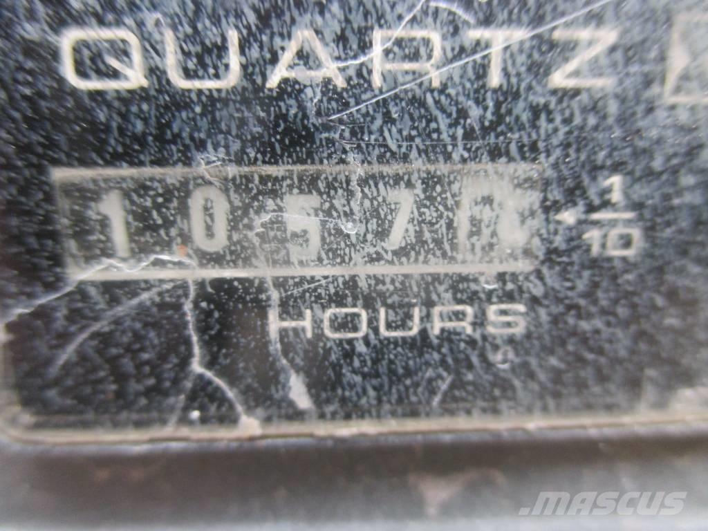 JLG 3246 ES 剪式升降機