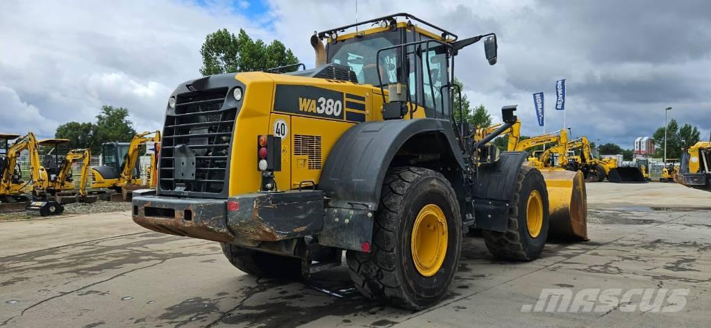 Komatsu WA380-8 輪胎式裝載機