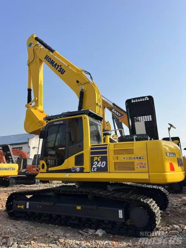 Komatsu 240 LC-8 履帶式 挖土機/掘鑿機/挖掘機