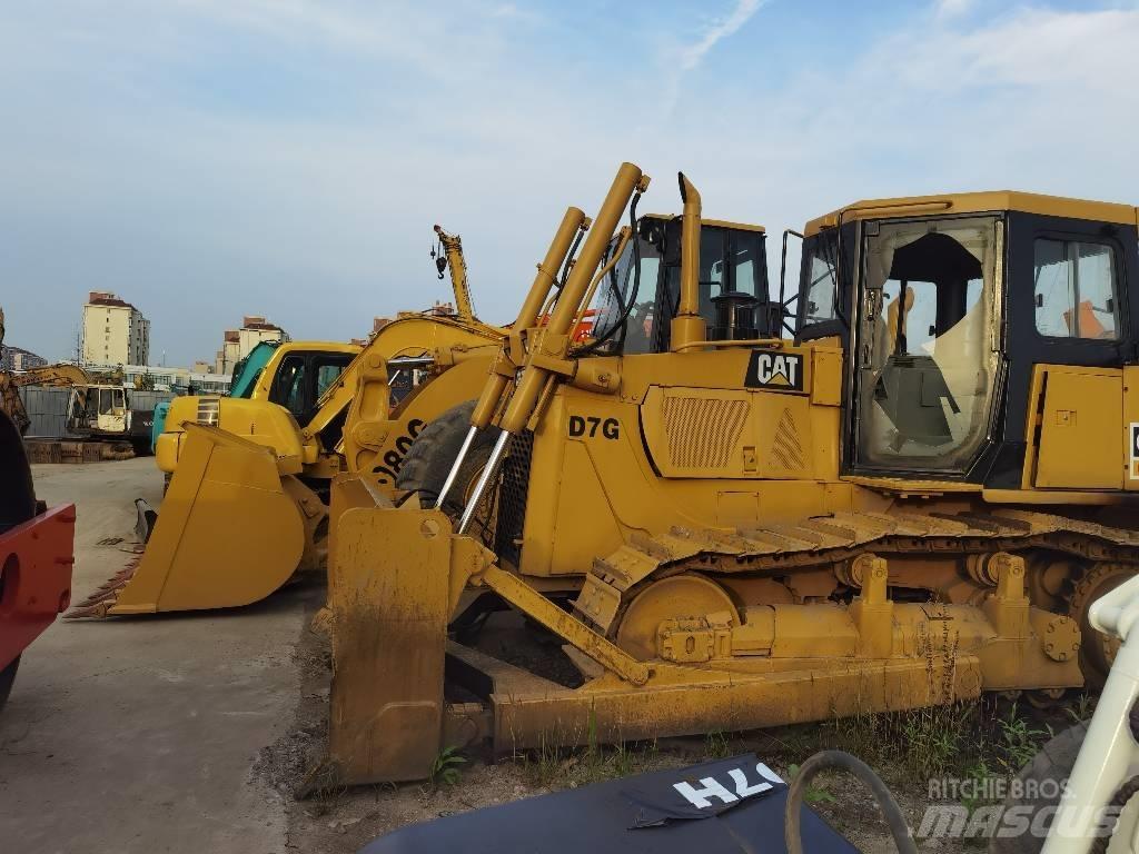 CAT D 7 G 平土機