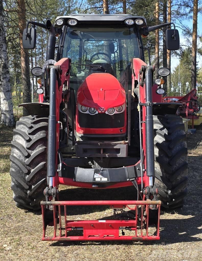 Massey Ferguson 5613 曳引機
