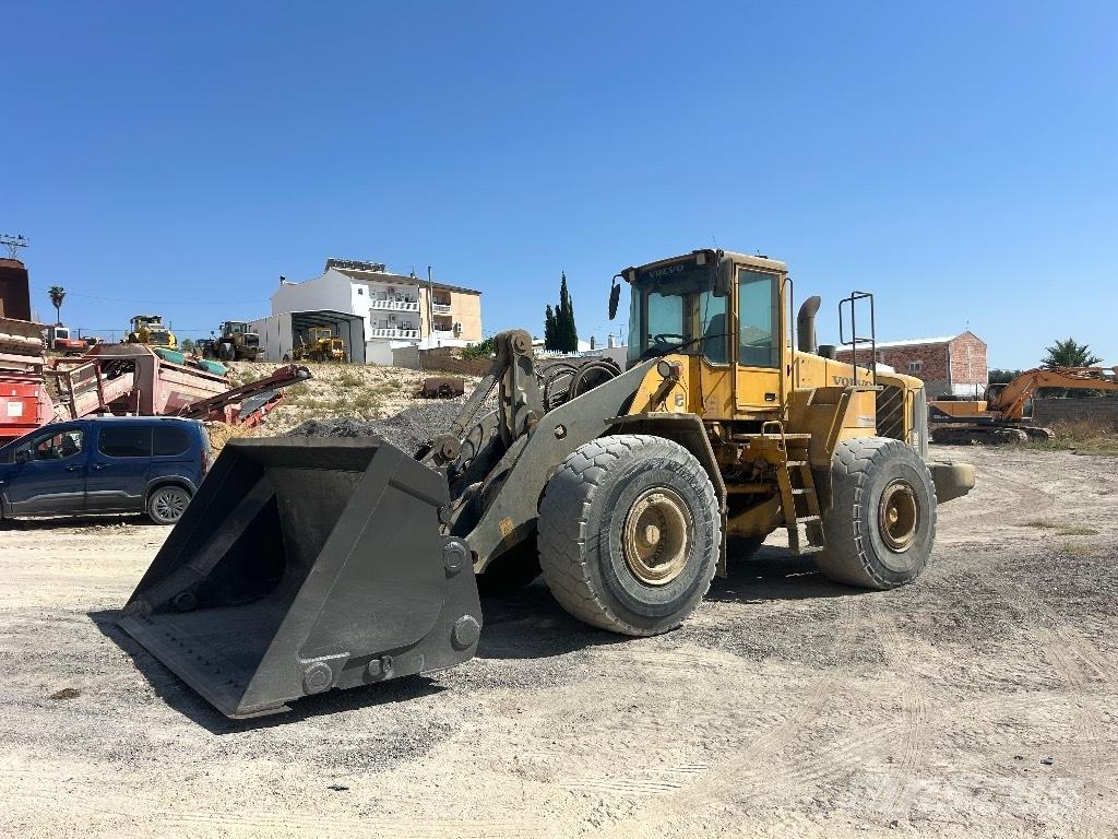 Volvo L 180 E 輪胎式裝載機