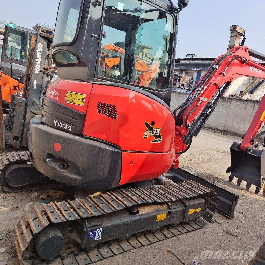 Kubota U 35 小型挖土機/掘鑿機<7t(小型挖掘機)