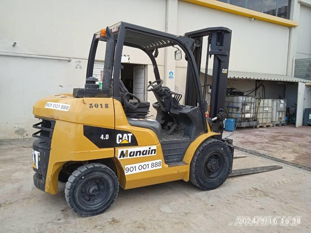 CAT DP 40 柴油卡車