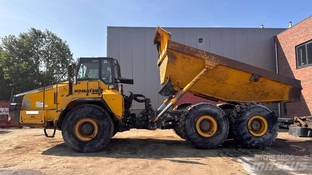 Komatsu HM 400-2 鉸接式起吊車