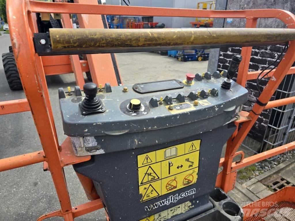 JLG 660 SJ 曲臂高空作業車