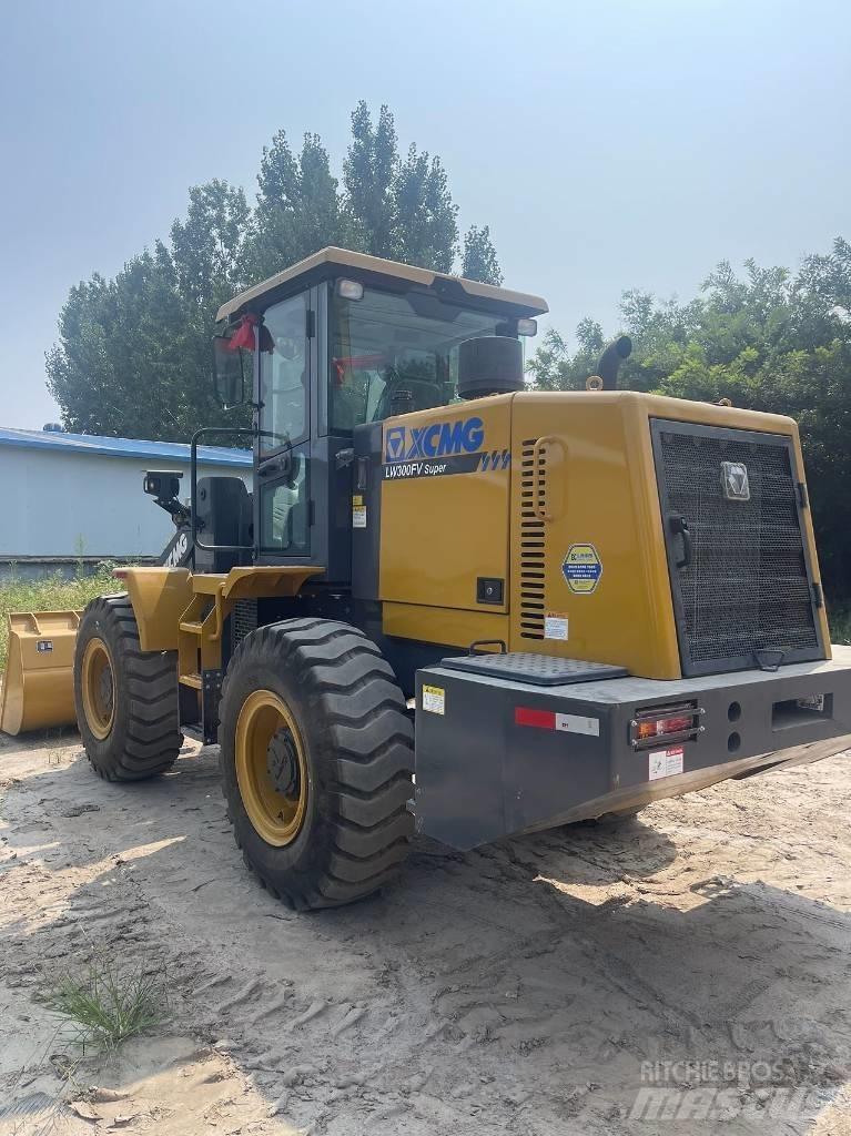 XCMG LW 300 FV 輪胎式裝載機