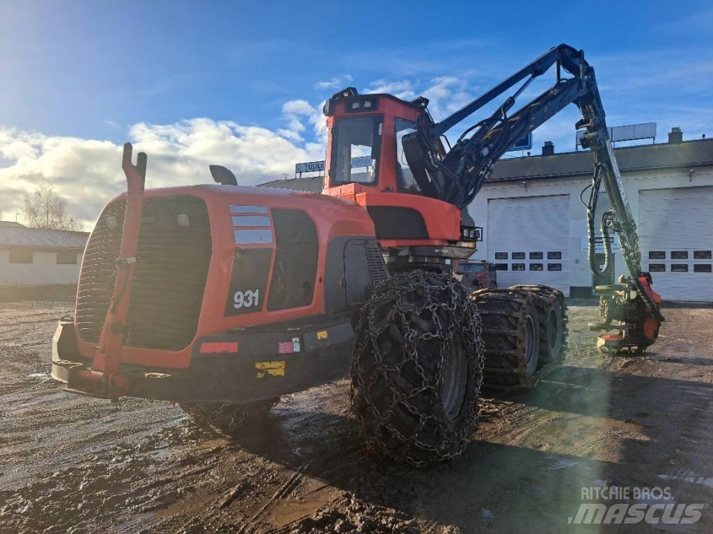 Komatsu 931 收穫機
