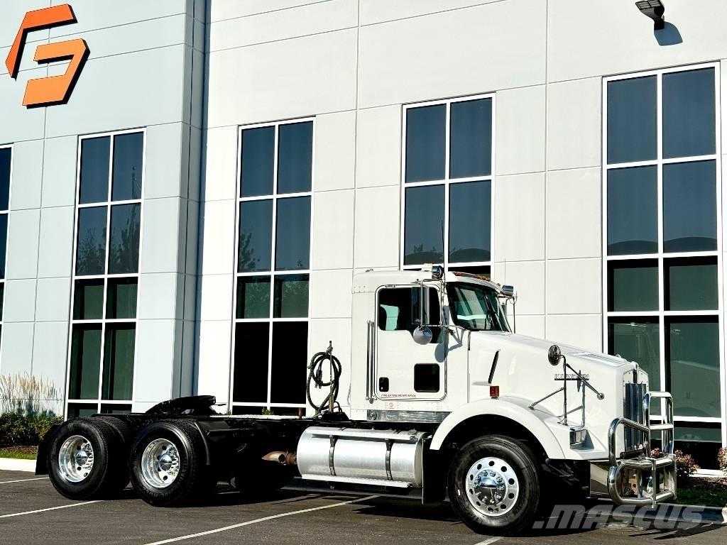 Kenworth T 800 曳引機組件