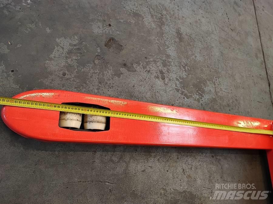  Champs  3000 手拉式油壓拖板車
