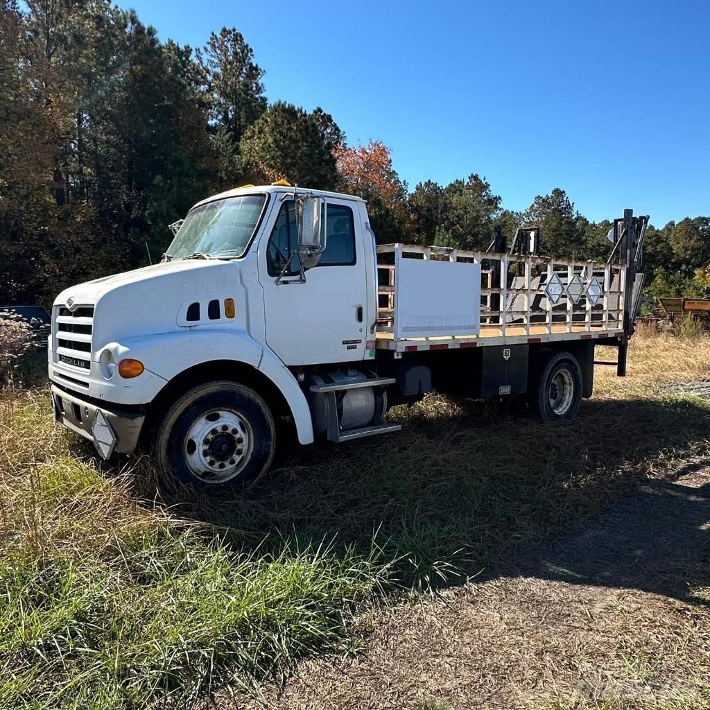 Sterling Flat Bed 平板式/側卸式卡車