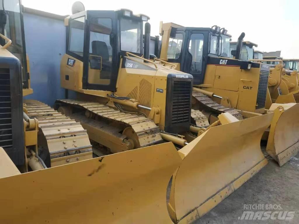 CAT D5M 履帶推土機