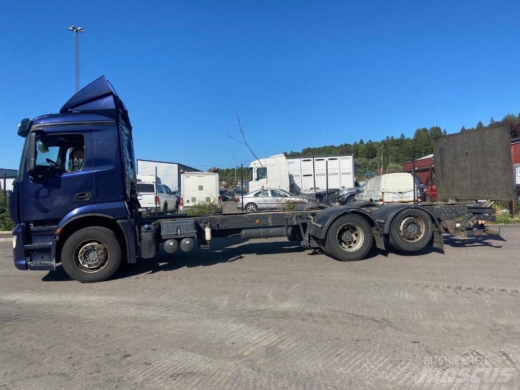 Mercedes-Benz Antos 商用底盤車