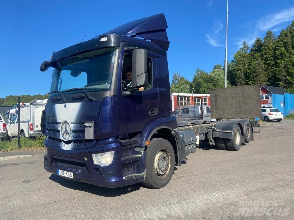 Mercedes-Benz Antos 商用底盤車