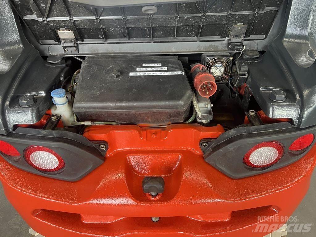 Linde E30L-01 電動堆高機