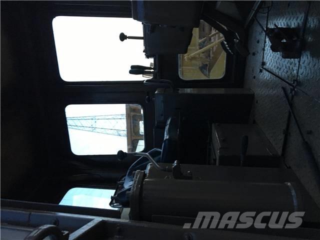 CAT D6D 履帶推土機