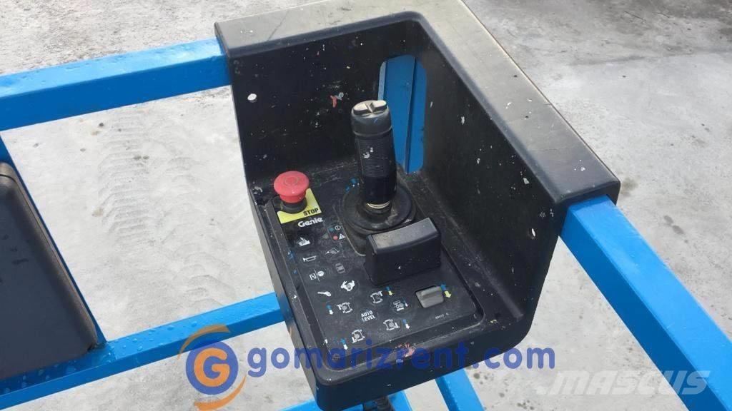 Genie GS 4390 剪式升降機