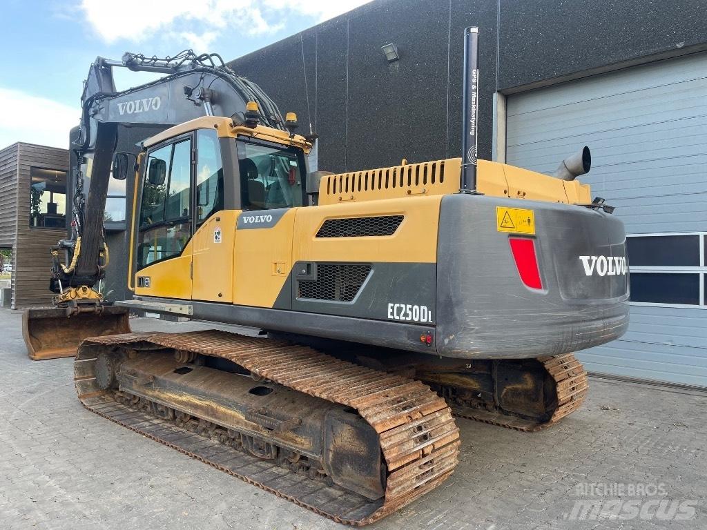 Volvo EC250DL 履帶式 挖土機/掘鑿機/挖掘機