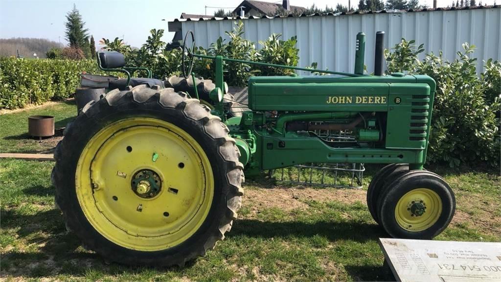 John Deere Model B 曳引機
