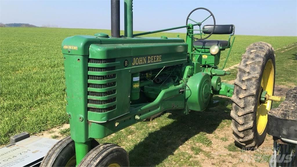 John Deere Model B 曳引機