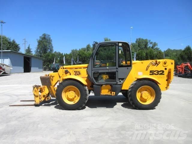 JCB 532-120 伸縮臂操作車