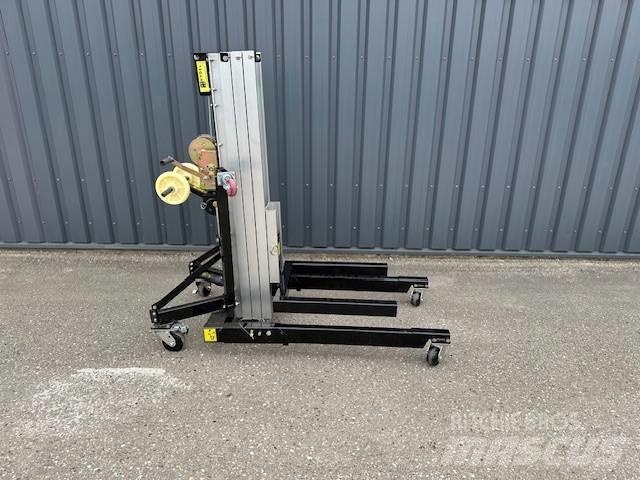 Rees Lift SML3,3 其他升降機和作業平台
