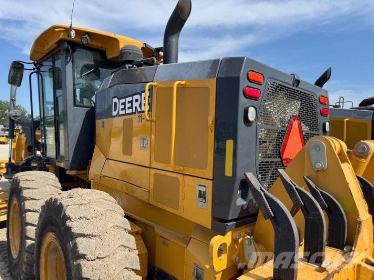 DEERE 772GP 平土機
