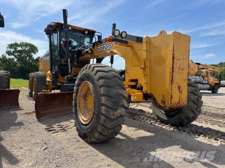 DEERE 772GP 平土機