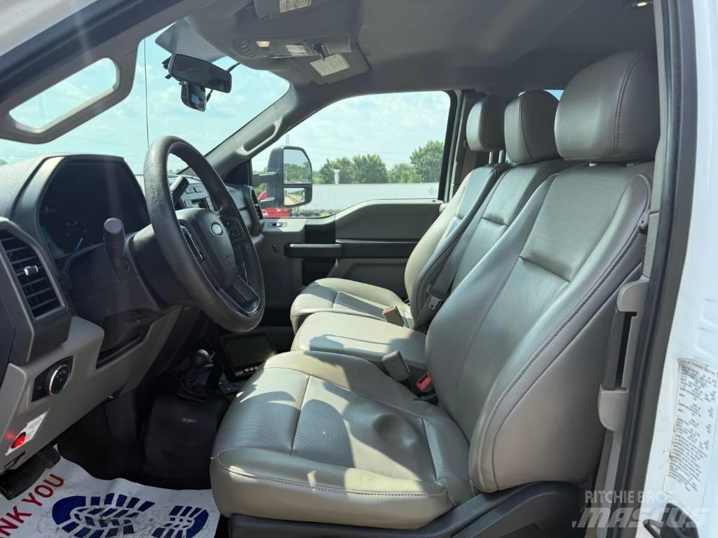 Ford F 550 XL SD 都市/通用型車輛