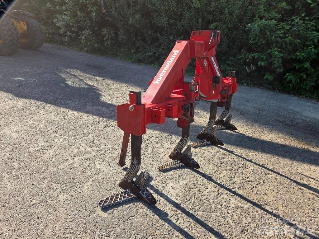 Kverneland DTX 300 中耕管理機