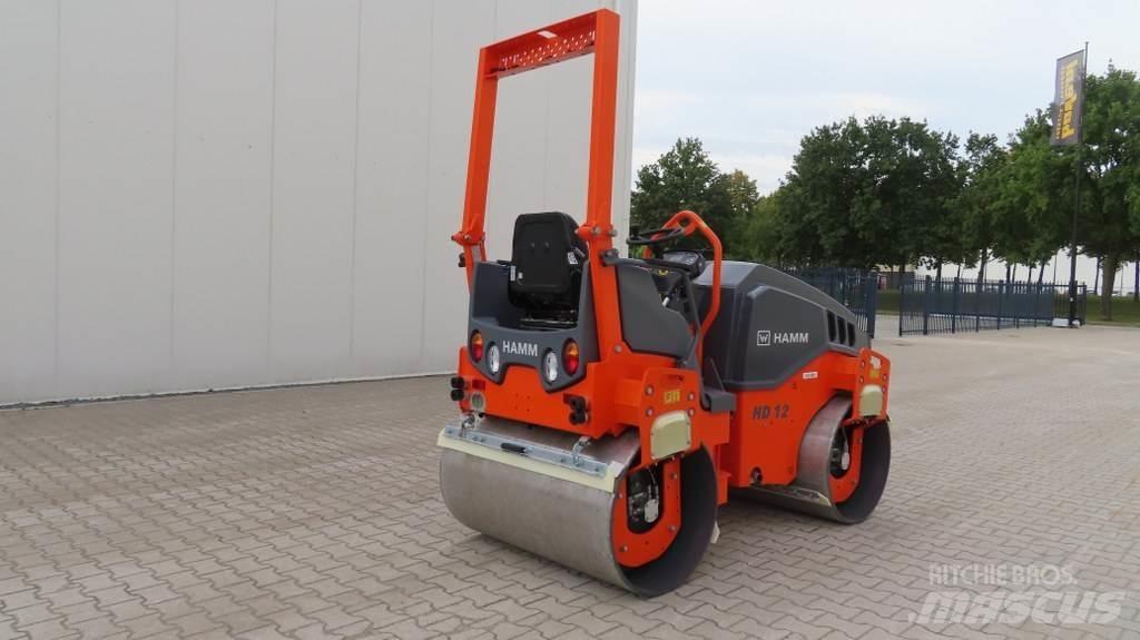 Hamm HD 12 VV 雙輪滾壓機
