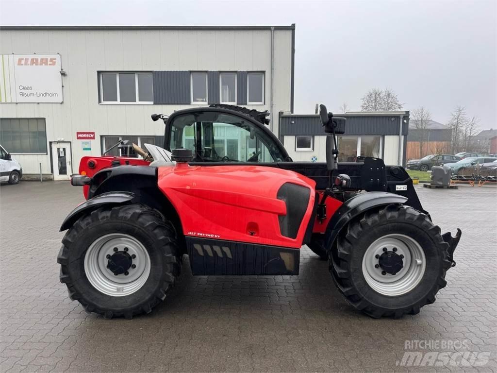 Manitou MLT 741 伸縮臂操作車