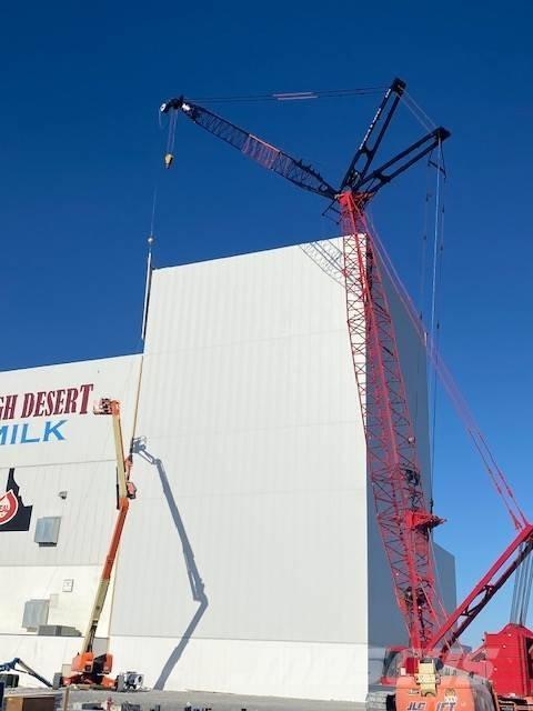Manitowoc 999 履帶式起重機