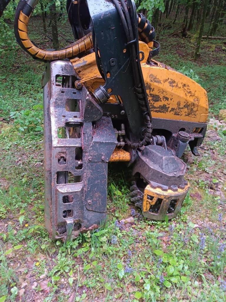Ponsse Ergo 8W 收穫機