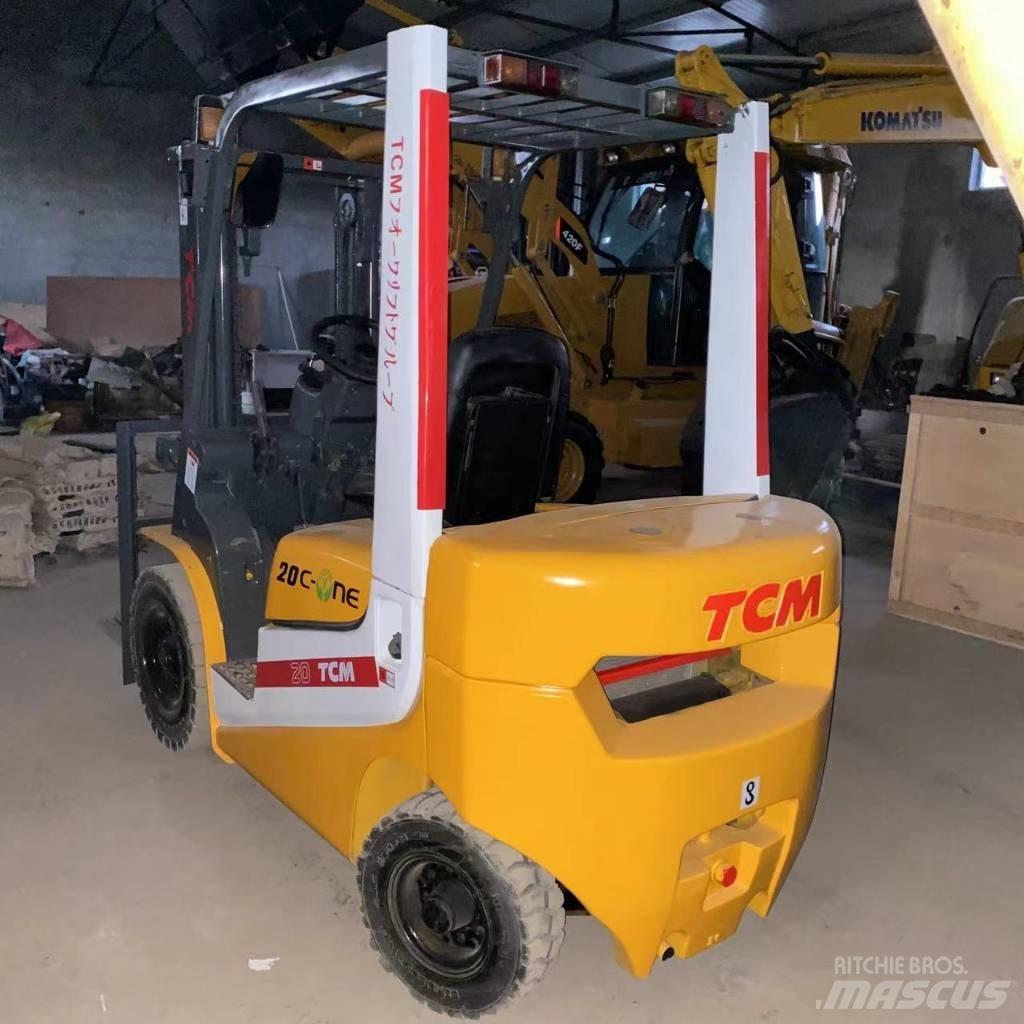 TCM FD 25 柴油卡車