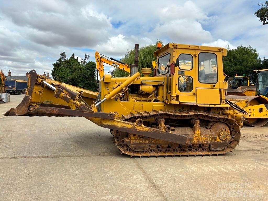 CAT D 6 D 履帶推土機