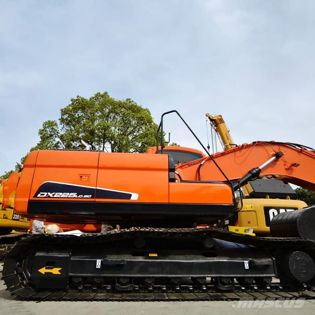 Doosan DX 225 LC 履帶式 挖土機/掘鑿機/挖掘機