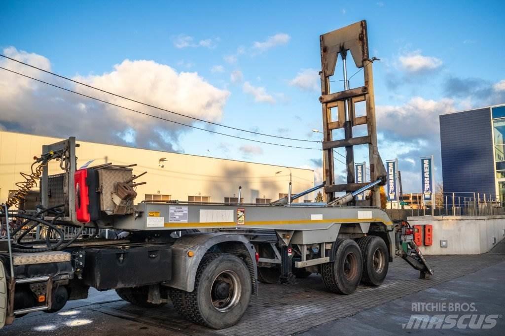Eggers SILO 裝卸式半拖車