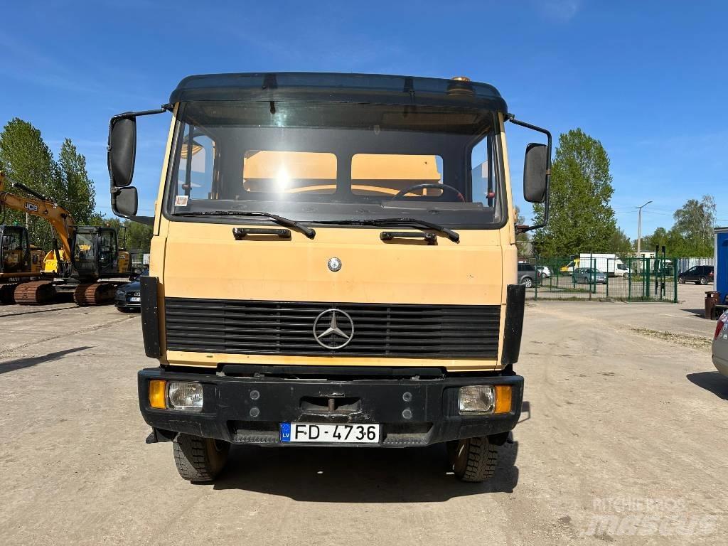 Mercedes-Benz 1317 運油車
