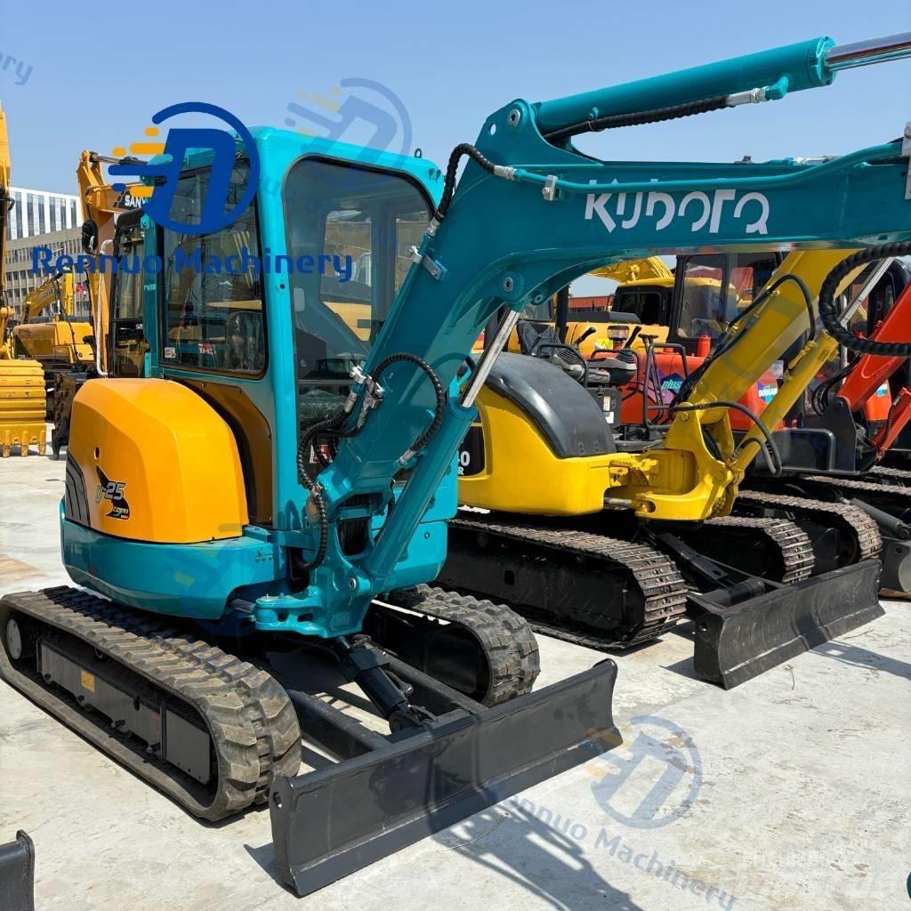 Kubota U 20 小型挖土機/掘鑿機<7t(小型挖掘機)