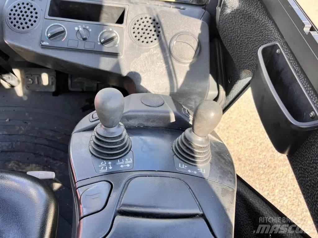Linde H35T-02 液化石油氣LPG卡車