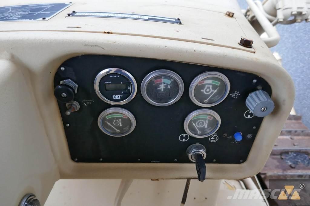 CAT D7G Ex-army 履帶推土機