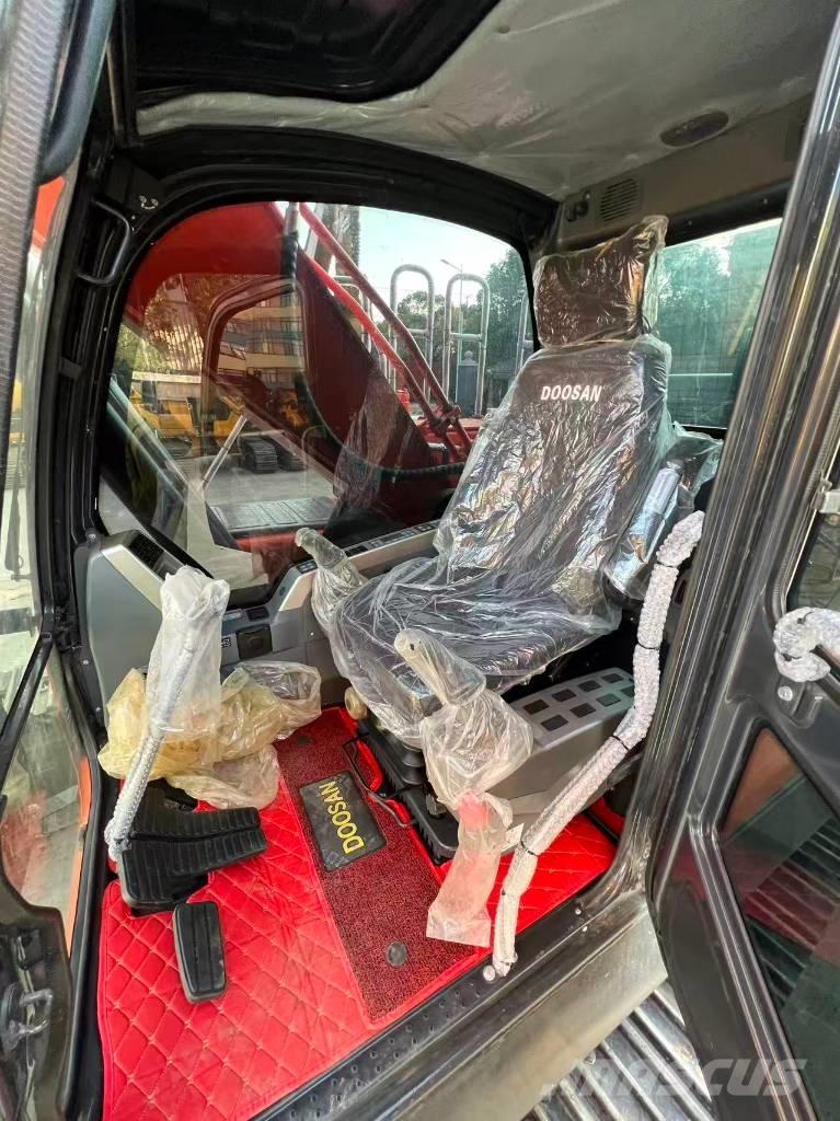 Doosan DX 225 LC 履帶式 挖土機/掘鑿機/挖掘機