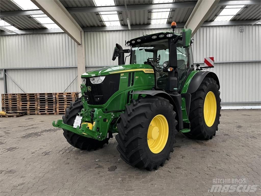 John Deere 6R 250 曳引機