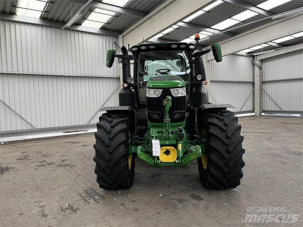 John Deere 6R 250 曳引機