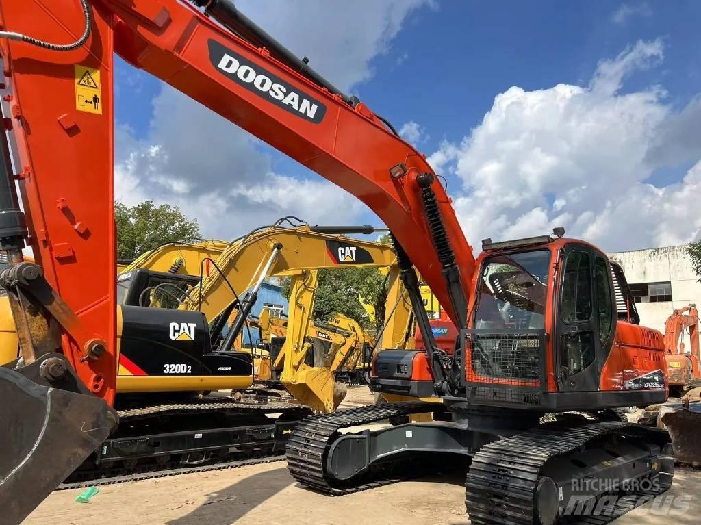 Doosan DX225-9C 履帶式 挖土機/掘鑿機/挖掘機
