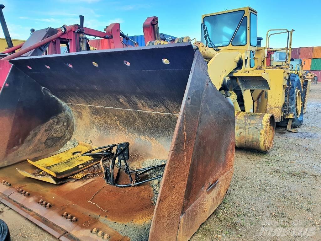 CAT 988 F II 輪胎式裝載機